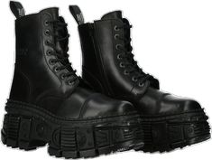 Gothic Combat Boots With Lug Sole And Round Toe, Alternative High-top Boots With Lug Sole, High-top Alternative Boots With Lug Sole, Gothic High-top Boots With Lug Sole, Punk Style High-top Combat Boots With Chunky Platform, Grunge Ankle-high Platform Moto Boots, High-top Platform Moto Boots For Streetwear, Punk Style Platform Boots With Lug Sole For Streetwear, Grunge Style High-top Platform Moto Boots