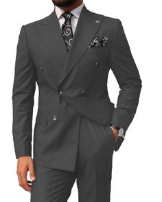 High-end fabrics add movement to this well-tailored blazer. which is a versatile wardrobe staple. A good shape gives the wearer a tapered chest and slightly protruding shoulders. accentuating the male physique. Wedding Dress Blazer, Men's Black Suit, Black Suit Men, Groom Wedding Dress, Dress Blazer, Slim Fit Blazer, Wedding Suits Groom, Tuxedo Blazer, Slim Fit Blazers