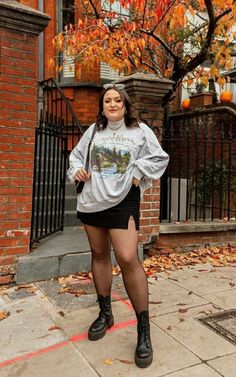 Baltimore Fall Outfits, Style Doc Martens Plus Size, Short Thick Outfits, Checkered Vans Outfit Plus Size, Pumpkin Patch Outfit Midsize, Curvy Skirt Outfits Winter, Curvy Street Style Winter, Easy Grunge Outfits Plus Size, Plus Size Edgy Office Outfit