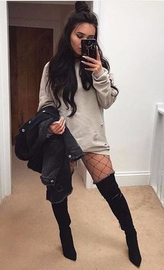 Rock Chic Outfits, Casual Bar Outfits, Knitted Outfits, Metal Concert, Bar Outfits, Seasonal Wardrobe, Fall Attire, Causal Outfits, Cute Comfy Outfits