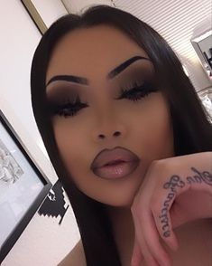 Chicana Makeup, Chola Makeup, Makeup Is Life, Glam Makeup Look, Edgy Makeup