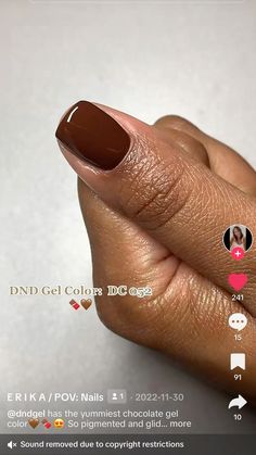 Dnd Mud Oak, Thanksgiving Nails Dnd, Brown Dnd Gel Polish, Brown Nail Polish Colors, Dnd Brown Gel Polish, Dnd Fall Nails, Dnd Fall Colors, Fall Nails On Brown Skin, Fall Nail Dip Colors