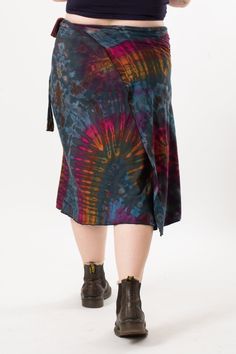 Variety is the spice of life, and this magic wrap skirt is ready to spice up your wardrobe. Versatile, stretchy, and oh so comfy, you can style this tie dye skirt in many ways, wear it as a tie dye shawl, fashion it as a tie dye dress, or style it as a classic wrap skirt, the fashion world is your oyster. Which way will you wear yours? Magic Wrap Skirt, Shawl Fashion, Magic Wrap, World Is Your Oyster, Dye Dress, Grey Roses, Tie Dye Designs, Tie Dye Dress, Dyed Dress