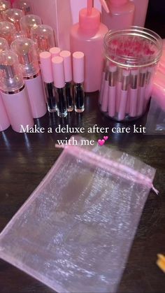 𝑴𝑶𝑵𝑻𝑬𝑹𝑬𝒀 𝑩𝑨𝒀 𝑳𝑨𝑺𝑯 𝑨𝑵𝑫 𝑩𝑹𝑶𝑾 𝑨𝑹𝑻𝑰𝑺𝑻 | Deluxe After Care kits are now available 🌸 Only a few left so DM to pre purchase!💕 Cost: $30 💗Side Note💗 • Castor Oil is NOT meant to… | Instagram Lash Extension Care Kit, Brow After Care Kit, Eyelash Aftercare Kit, Lash Bags For Clients, Lash Kits Ideas, Lash Tech After Care Kit, After Care Lash Kits, Lash Kit For Clients, Lash Care Kit For Clients