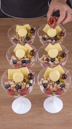 I learned this in California and now I do it all the time Thanksgiving Appetizers Easy, Amazing Food Platters, Creative Snacks, Party Food Buffet, Charcuterie Inspiration, Charcuterie Recipes, Homemade Snacks, Buffet Food, Party Food Appetizers