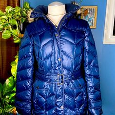 Beautiful And Cozy Land’s End Winter Quilted Puffer Jacket Nwot. Full Zipper And Snap Closure Belted Waist Detachable Faux Fur Lined Hood Color: Blue Size S Material: 80% Down 20% Feathers Measurements: Pit To Pit: 20” Sleeve Length: 22” Shoulder To Hem: 27” In Perfect Condition With No Flaws Quilted Puffer Jacket, Winter Quilts, Winter Jackets Women, Lands End, Faux Fur, Puffer, Winter Jackets, Zipper, Jackets & Coats