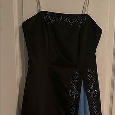 Brand New. Non Smoking Home. Black Dress With Fitted Bodice For Homecoming, Black Homecoming Dress With Fitted Bodice, Lined Black Dress For Prom, Black Lined Dress For Prom, Black Lined Dresses For Prom, Dresses Beautiful, Formal Dress, 9 And 10, Black Blue