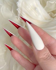 White Matte Nails, Cutesy Nails, 22 Nails, Pretty Fingers, Ruby Set, Pink Chrome, Stiletto Nails Designs, Design Practice, Nail Length