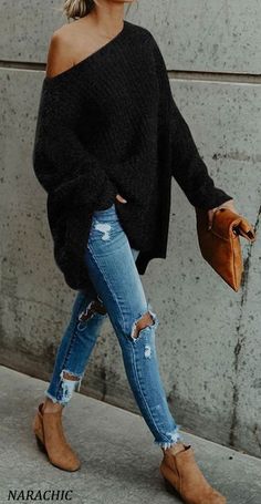 Sweater And Jeans Outfit, Sweater And Jeans, Look Adidas, Plain Sweaters, Estilo Indie, Skandinavian Fashion, Fast Fashion Brands, Off The Shoulder Sweater, Jeans Outfit Casual