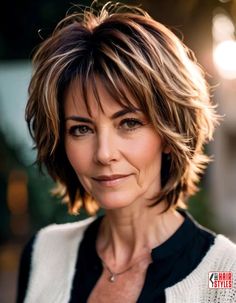 Over 50s Hairstyles, Shaggy Bob For Fine Hair Over 50, Layered Shaggy Bob, Womens Bob Hairstyles, Shaggy Bob Hairstyles, Layered Bob With Bangs, Easy Hair Cuts, Hairstyles 2024