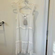 Rails White Linen Style Tank Dress Nwt - Super Flattering And Never Worn Still Tags A-line Midi Dress With Lace Trim For Beach, Casual A-line Midi Dress With Lace Trim, Linen Style, White Linen, Tank Dress, Color White, Womens Dresses, Tags, Women Shopping