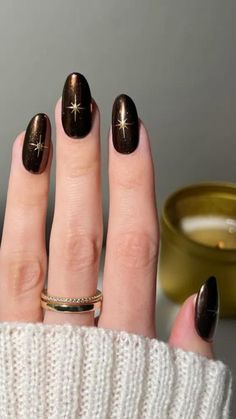 Bronze Nails Designs, Chrome Nail Colors, Cosmic Nails, Bronze Nails, Festive Nail Designs, Brown Nails Design, Golden Nails, Chrome Nails Designs, Star Nail Art