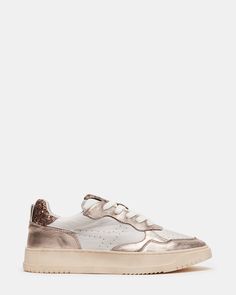 MEDAL ROSE GOLD Flatform Sneakers, Steve Madden Store, Apparel Merchandising, Leather Socks, Shoes Comfortable, Loeffler Randall, Lacing Sneakers, Shoe Lover, Lace Closure