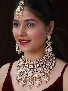 Fine Quality Gold Plated kundan Polki Necklace with matching earrings and Maang Tika. Highest quality and craftsmanship Free shipping Since natural semiprecious beads are used in this necklace, Color and shape of the beads may vary slightly Please let me know if you have any questions Festive Ceremonial Kundan Jeweled Necklace, Bollywood Style Jeweled Bridal Necklace For Ceremonies, Kundan Jeweled Temple Necklace For Wedding, Ceremonial Bridal Necklace Jeweled For Festivals, Bollywood Temple Necklace With Chandbali Jeweled Design, Festive Chandbali Bridal Necklace With Jeweled Details, Luxury Dual-tone Gold Kundan Necklace, Pink Bollywood Kundan Necklace, Bollywood Style Dual-tone Kundan Bridal Necklace