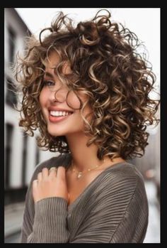 Shoulder Curly Haircuts, Spiral Curls Short Hair, Loose Curl Perm Medium Length, Short Curly Balayage Hair, Short Curly Hair For Round Face, Curly Layered Bob Mid Length, Shoulder Length Permed Hair, Curly Cuts With Layers, Natural Curly Bob