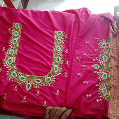 Magam Work Blouses, Exclusive Blouse Designs, Plain Blouse Designs, Maggam Blouses, Blouse Works, Mirror Work Blouse Design, Aari Design