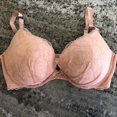 New With Tags Victoria’s Secret Bra 38dd Lace Nude / Pink Pink Fitted Full Coverage Bra, Things I Need To Buy, Victoria Secret Pink Bras, Sleep Wear, Nude Pink, Pink Bra, Victoria's Secret Pink, Childhood Memories, Secret Pink