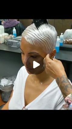 Short Hair Line Designs For Women, Shirt Pixie Haircut For Black Women, Extremely Short Hairstyles For Women, Ash Blonde Short Hair Black Women, Short Short Pixie Haircut, Short Black Hairstyles Pixies, Short Hair Styles For Black Women 2023, Pixie Platinum Blonde Hair, Platinum Blonde Pixie Black Women