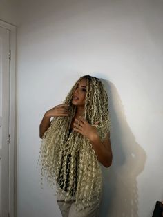 Gypsy braids loira. Cool Braid Hairstyles, Flat Twist, Cool Braids, Braid Hairstyles, Long Braids, Black Braids, Braids For Black Hair, Plaits, Hair Goals