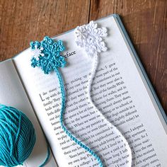 Nature's Flakes Bookmark Crochet Bookmark, Crochet Bookmarks, Your Crochet, Diy Crochet Projects, Yarn Colors, Diy Crochet, Handmade Crochet, Favorite Books, Crochet Projects