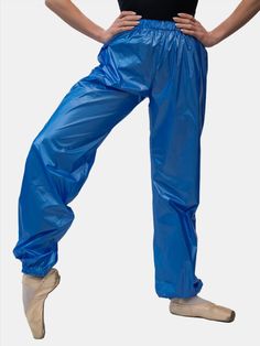 Laminate Blue Warm-up Dance Trash Bag Pants MP5003 for Women and Men by Atelier della Danza MP Trash Bag Pants, Shiny Sportswear, Stylish Overalls, Dance Warm Up, Ballet Body, Ballet Wear, Blues Dance, Bag Pants, Shiny Jacket