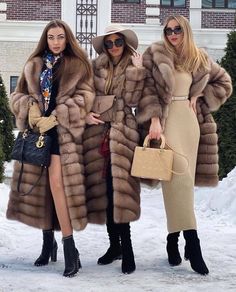 Slavic Winter, Mob Wife Aesthetic, Sable Coat, Sable Fur Coat, Wife Aesthetic, High Fashion Runway, The Mob, Faux Fur Coats, Concert Fashion