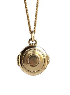 This Lockets item by erinpelicano has 35 favorites from Etsy shoppers. Ships from Adamstown, MD. Listed on Jan 10, 2024 Infinity Locket, Gold Lockets, Necklace Infinity, Gold Locket Necklace, Bar Necklace Personalized, Feminine Details, Family Jewellery, Gold Bar Necklace, Gold Locket