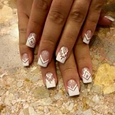 Purty Western Wedding Nail Ideas, Wedding Nails For Bride Western, Wedding Nails Country, Rustic Nail Designs Wedding, Western Nails For Prom, South West Nails, Western Bride Nails, Nail Ideas Country Concert, White Aztec Nails