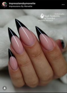 Stilleto French Tip Black, Pointy Black French Tip Nails, Black French Tip Nails Pointy, Black Stiletto French Tip Nails, French Tip Stilleto Nail, Black French Stiletto Nails