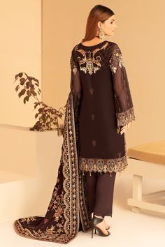 Fancy Pakistani Dress in Chocolate Brown Shade Embroidered Patterns, Organza Shirt, Pakistani Party Wear, Pakistani Designer Suits, Dress Book, Organza Sleeves, Brown Shade, Chiffon Collection, Pakistani Dress