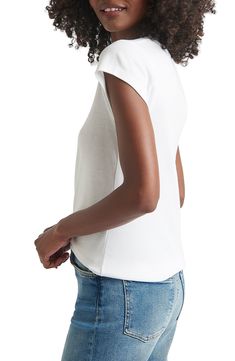 Be cool and casual in this sporty cotton-blend T-shirt finished with a classic crewneck and abbreviated sleeves. 22" length Crewneck Short sleeves 60% cotton, 40% viscose Machine wash, tumble dry Imported Be Cool, Cotton Blend, Short Sleeves, Nordstrom, Crew Neck, Free Shipping, T Shirt, White