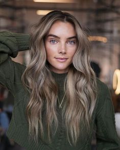 Dark Dishwater Blonde Hair Color Dishwater Blonde Hair, Dark Ash Blonde Hair, Dishwater Blonde, Ashy Blonde Hair, Dark Blonde Balayage, Fall Blonde Hair Color, Blonde Hair Colors, Rambut Brunette