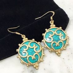 This Designer Puts An Exotic Twist To Our Summertime Favoriteturquoise!! The Scrolled Filigree Metalwork Encases The Beautiful Turquoise Stone For A Look That Is Reminiscent Of Her Moroccan Upbringing. Matte Gold Finished Metal 1 ½” Length 3/4" Stone Size Fishhook Style Pierced Earring Red Carpet Earrings, Black Crystal Earrings, Crystal Statement Earrings, Arabic Jewelry, Hematite Crystal, Crystal Heart Earrings, Ear Crawler Earrings, Gray Earrings, Hammered Hoop Earrings