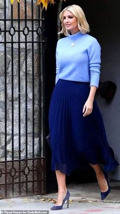 Navy Skirt Outfit, Lawyer Outfits Women, Blue Skirt Outfits, Navy Pleated Skirt, Lawyer Outfits, Blue Pleated Skirt, Pleated Skirt Outfit, Lawyer Outfit, Blue Outfits