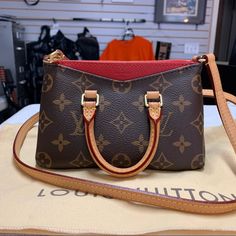 Excellent Condition. Hardly Used If It All. 9.5/10. Comes With Dust Bag. Height: 4.5” Length: 6.75” Depth: 2.25” Bags Louis Vuitton, Monogram Bag, Louis Vuitton Bags, Louis Vuitton Bag, Dust Bag, Bag Lady, Louis Vuitton, Monogram, Shoulder Bag