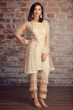 Phatyma Khan. Beige wrap Eid Designer Dress, Latest Stylish Suits Design, Kurta Styling, Plazzo Designs, Tailor Design, Beige Kurta, Boutique Style Dresses