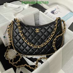 Size: 29cm*18cm*2cm It comes with Dust box, Care manual, Tag, and Paper bag. Large Hobo Bag, Branded Bags, Hobo Bag, Chanel Bag, Paper Bag, Clutch Bag, Chanel, Bag Lady, Things To Come