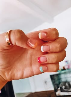 𝐩𝐢𝐧𝐭𝐞𝐫𝐞𝐬𝐭: 𝐭𝐡𝐞𝐩𝐫𝐞𝐩𝐦𝐚𝐫𝐲 Nails Preppy, Rounded Acrylic Nails, Feather Nails, Evil Eye Nails, Tapered Square Nails, Acrylic Nail Shapes, Back To School Nails, Tapered Square