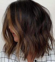 Blond Pony, Short Dark Brown Hair, Golden Blonde Hair Color, Brunette Hair Cuts, Caramel Brown Hair, Caramel Drizzle, Short Dark Hair, Brown Hair Inspo, Golden Blonde Hair