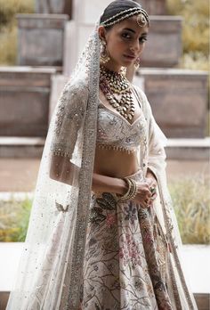 Off White Lehenga, Cut Work Blouse, Lehenga And Blouse, White Lehenga, Raw Silk Lehenga, Indian Bridal Photos, Designer Jumpsuits, Designer Dresses Indian, Bridal Set