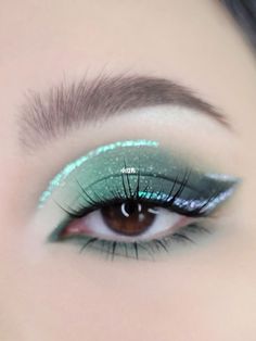 Makeup; eyeshadowlook; makeup inspo; Makeup idea; douyin; cbeauty; natural makeup; eyeshadow; blush; false eyelashes Lord Of The Rings Makeup Looks, Forest Makeup, Aesthetic Cosmetology, Festival Make Up, Dope Makeup, Makeup Eye Looks