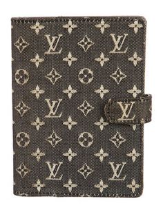 Black and ivory canvas Louis Vuitton Mini Lin small ring agenda cover with brand signature Monogram pattern throughout, Taiga leather lining, brass hardware, 3 card slots, 2 slit pockets, pen loop and brand stamp at interior. From the 2005 Collection. Made in Spain. Brand Stamp, Agenda Cover, Louis Vuitton Mini, Small Ring, Monogram Pattern, Book Stationery, Stationery Pens, Work Bags, Saint Laurent Bag