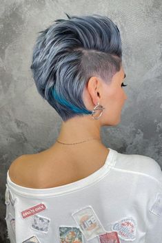 Shaved Hair Undercut, Alt Hair Styles, Mohawk Hairstyles For Women, Alt Hair, Pixie Cut With Undercut, Hair Undercut, Summer Haircuts, Pixie Haircut For Thick Hair, Mohawk Hairstyles