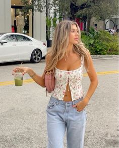 Floral Tops Outfit, Fancy Summer Outfits, Tulum Fits, Pier Outfit, Fest Outfits, Outfit Inspo Summer, Looks Party, Summer 24, Summer Fits