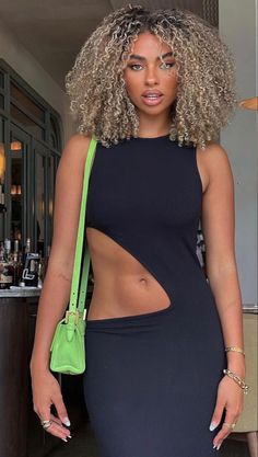 Curly Afro Hair Color Ideas, Long Blonde Curly Hair Black Women, Black And Blonde Hair Black Women Curly, Blonde Hair Curly Natural Black Women, Cool Tone Highlights Curly Hair, Blonde Hair On Mixed Women, Balayage Curly Hair Black Women, Ash Blonde Curly Hair Black Women, Blond Afro Hair Black Women