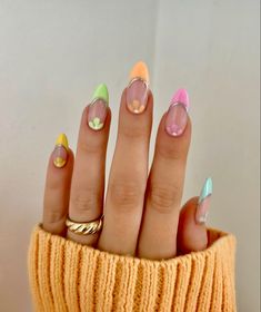 Easter Nails Flowers, Spring Nails 2023 Ballerina, Flower Easter Nails, Easter Floral Nails, Easternails Pastel Nails, Easter Aesthetic Nails, French Easter Nails, Easter Nails Design Spring Simple, Aesthetic Easter Nails