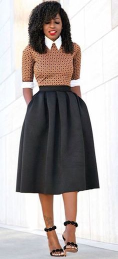 This Outfit! ❤️ Elastic Dress, Church Attire, Weekend Mood, Full Midi Skirt, Paris Chic, Chique Outfits, Rock Outfit, A Skirt, Midi Shirt Dress