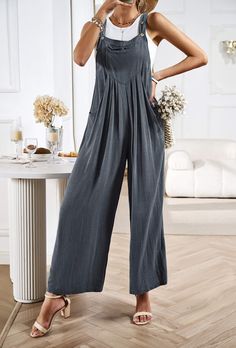 Take your look to the next level with our LINETTE WIDE LEG LINEN OVERALLS. These stunning breathable linen overalls will have you feeling casually chic and ready to take on the day! Perfect for lunch dates, coffee runs, and beach days. You'll be channeling some major fashion vibes. Find your 'fit! Size Guide: Sophia is 5’6” tall, and has a 33.2” bust, 26.4” waist, & 35.2” hips. She is wearing a S / US 4 / AU 8. This jumpsuit is true to size. Material: 100% Linen. Feature: Pocketed. Square Neckli Black Linen Overalls Outfit, Linen Overalls Outfit, Long Overalls Outfit, Black Linen Overalls, Boho Beach Wear, Long Overalls, Linen Overalls, Casually Chic, Summer Pants Women