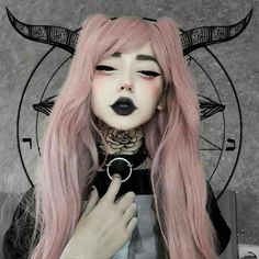 #pentagram #goat #gothic  #eyeshadow Photographie Portrait Inspiration, Trash Polka, Edgy Makeup, Fantasy Makeup, Grunge Hair, Soft Grunge