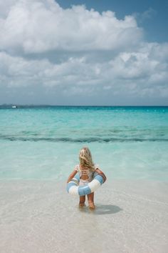 Aesthetic Family Vacation, Beach Kids Aesthetic, Beach With Family, Kids At The Beach, Family Beach Day, Caribbean Summer, Beach Pictures Kids, Toddler Beach, Summer Picture Poses